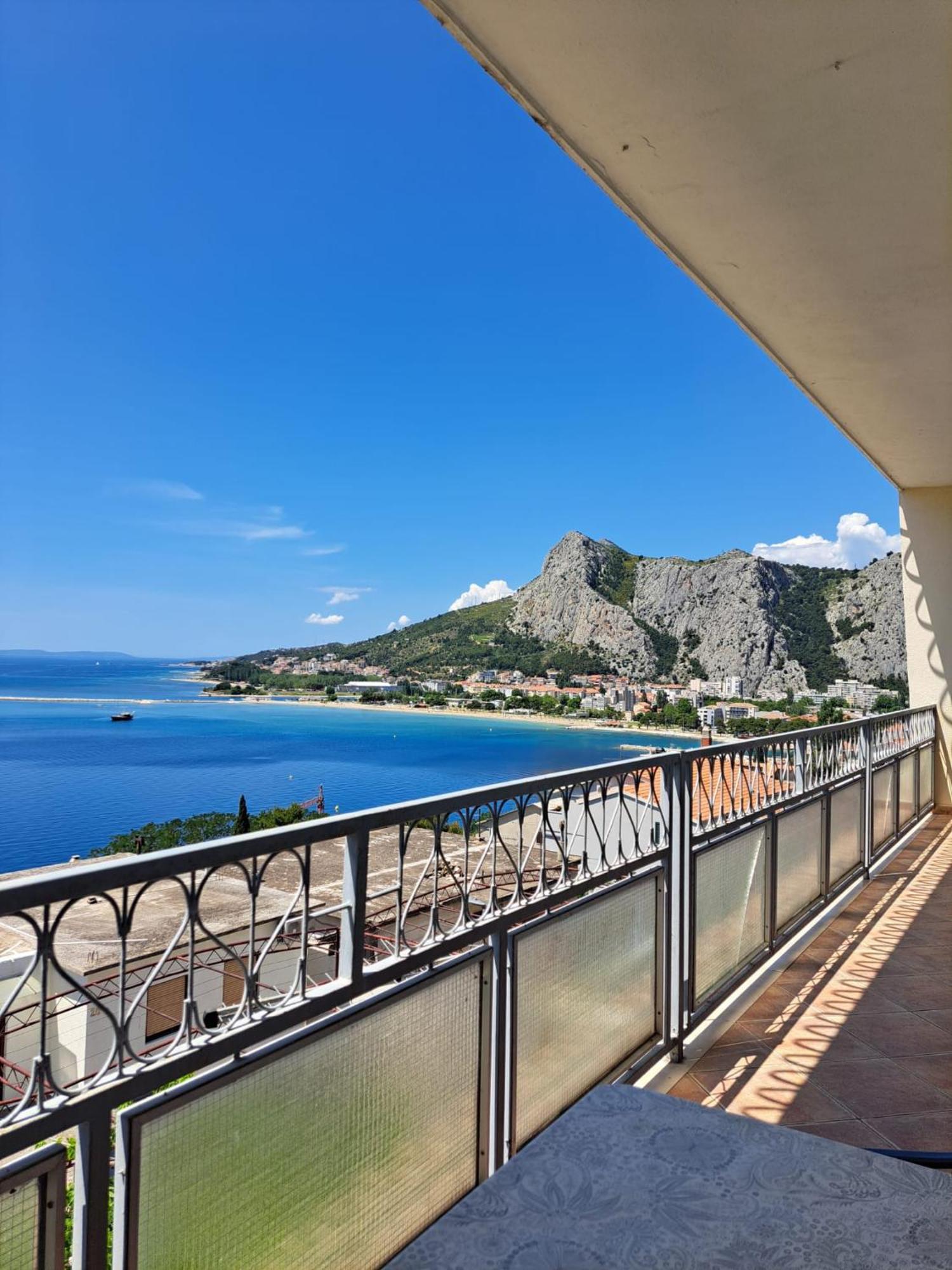 Apartman Leon Omiš Zewnętrze zdjęcie